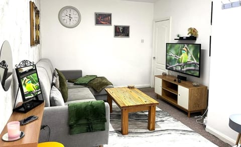 Cosy Flat 6 People, Short Drive - NEC-Airport-Birmingham-Solihull Apartment in Solihull