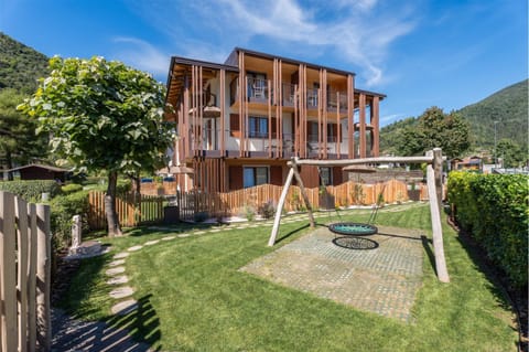 Property building, Garden, Garden view