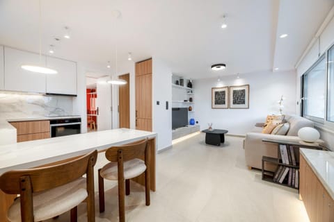 Kitchen or kitchenette, Living room, Dining area, stove