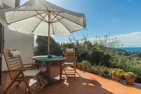 Patio, View (from property/room), sunbed