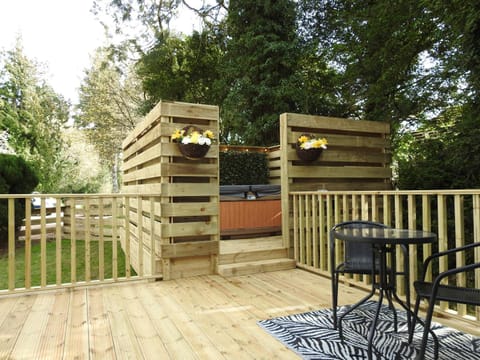 Garden, Hot Tub, Seating area, pet friendly