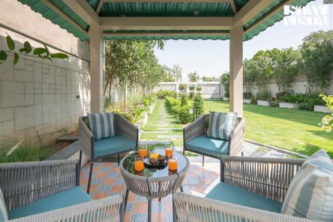 Patio, Garden, Seating area