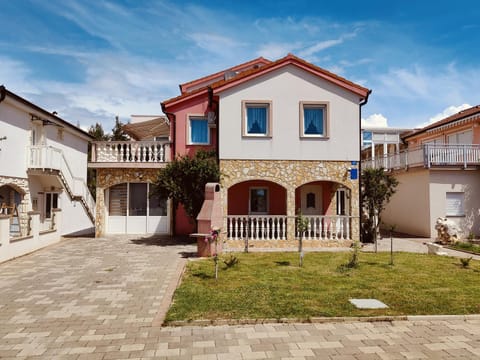 Property building, Day