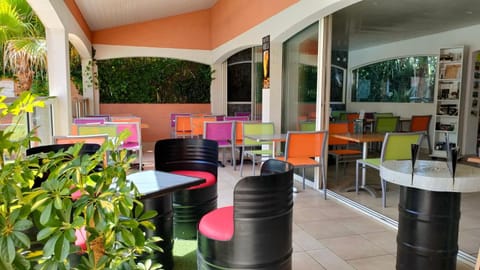 Camping Tikayan Clau Mar Jo - Maeva Campground/ 
RV Resort in Bormes-les-Mimosas