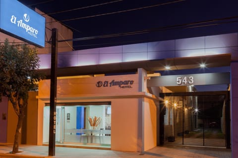 Facade/entrance