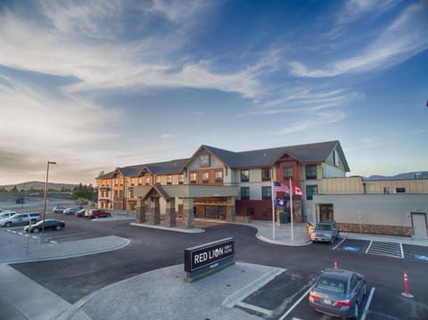 Facade/entrance, Property logo or sign, Street view