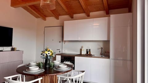 Brighter Days - Two-room apartment with lake view and pool Apartment in Province of Brescia