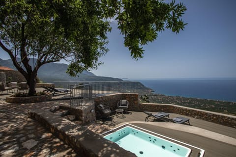 Hot Tub, Balcony/Terrace