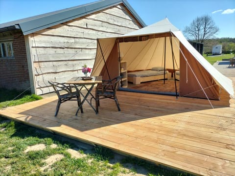 Hoeve Linnerveld Trekkerstent Luxury tent in Limburg (province)