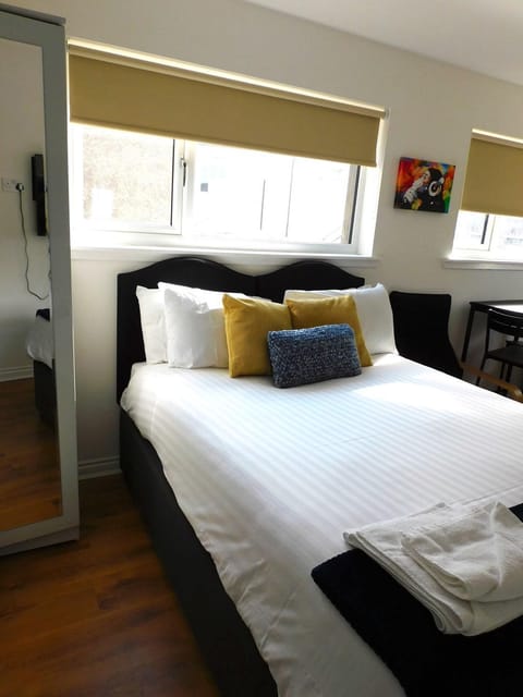 No 3 - Modern Studio Apartment in Lanark Town Centre Apartment in Lanark