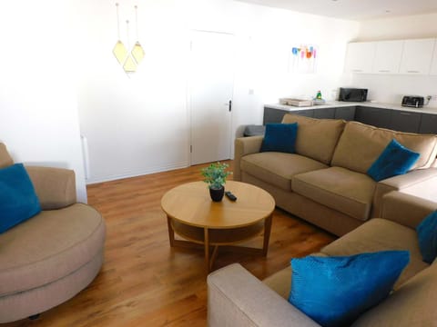 No 5 - Modern 2 bedroom Apartment in Lanark Town Centre Apartment in Lanark