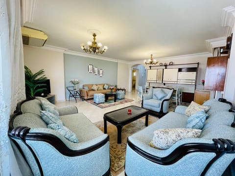 TV and multimedia, Living room, Photo of the whole room, Seating area, Dining area, air conditioner
