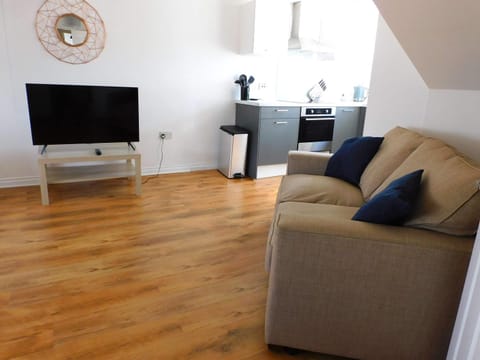 No 11 - Contemporary 2 Bedroom Apartment in Lanark Town Centre Apartment in Lanark