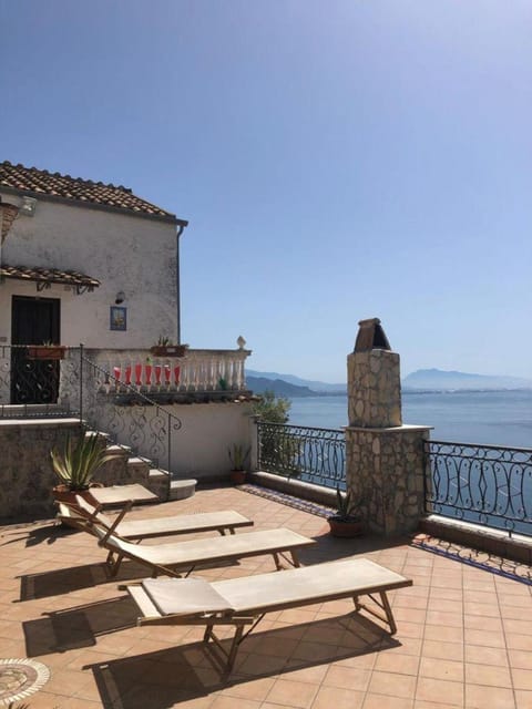 Patio, Solarium, Balcony/Terrace, Sea view, sunbed