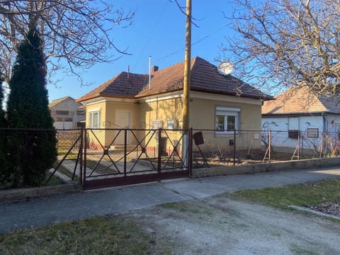 Property building, Street view