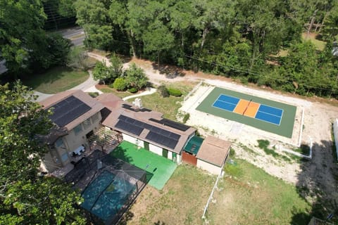 Majestic house with swimming pool House in Gainesville