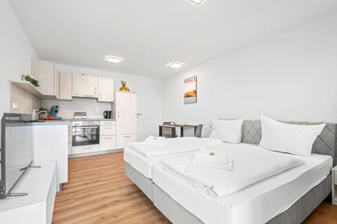 Kitchen or kitchenette, Photo of the whole room, Dining area, Bedroom