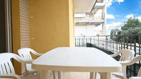 M423 - Marcelli, comodo trilocale a due passi dal mare Apartment in Marcelli