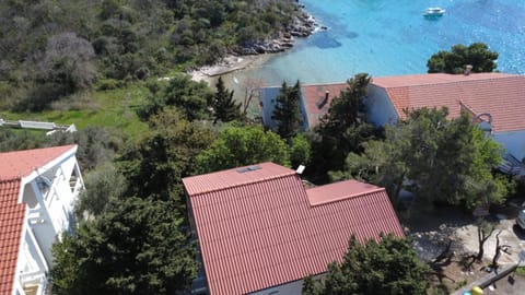 Property building, Day, Natural landscape, Bird's eye view, Beach, Sea view