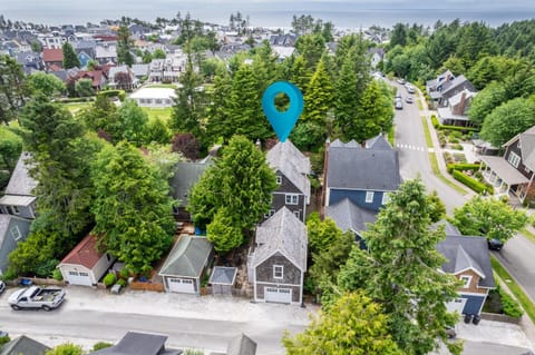 Neighbourhood, Natural landscape, Bird's eye view, Location