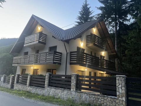 Property building, Day, Natural landscape