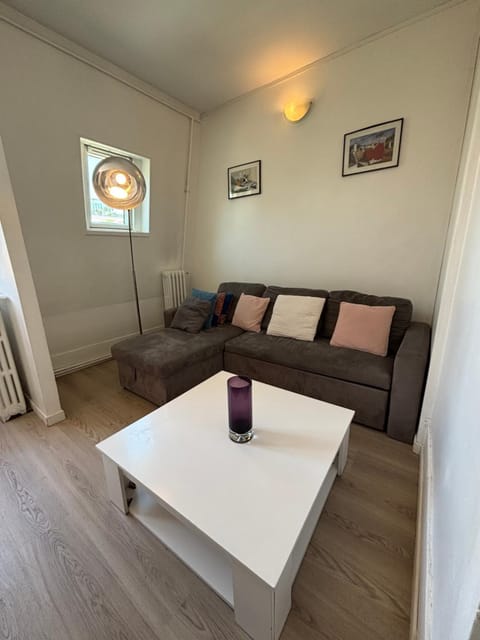 Appartement Colisée Champs Elysées Apartment in Paris