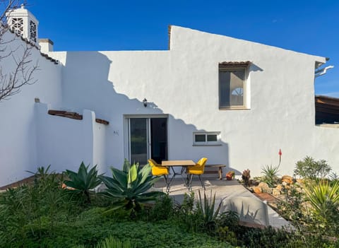 Property building, Balcony/Terrace