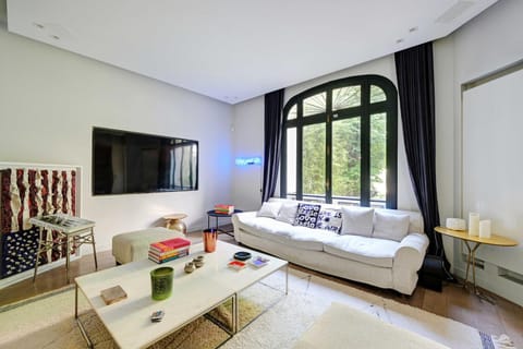 Mansion with swimming pool - 5BD 10P - Neuilly Apartment in Levallois-Perret