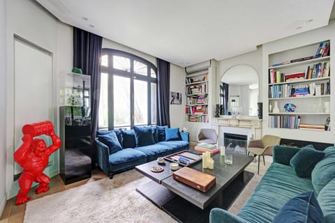 Mansion with swimming pool - 5BD 10P - Neuilly Apartment in Levallois-Perret