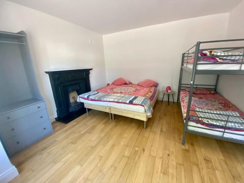 Artisthostel Letterkenny Hostel in Letterkenny