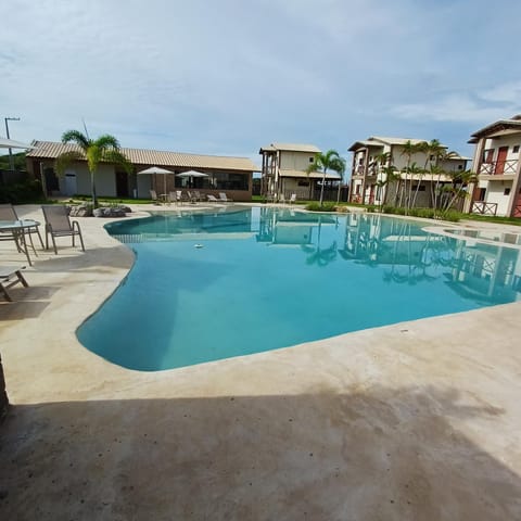 Pool view, Swimming pool, sunbed
