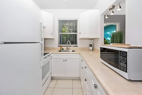 Ocean Breeze Home House in Hollywood