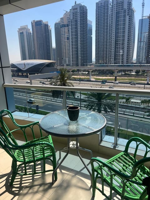 Patio, Day, View (from property/room), Balcony/Terrace, Living room, Seating area, Dining area, City view
