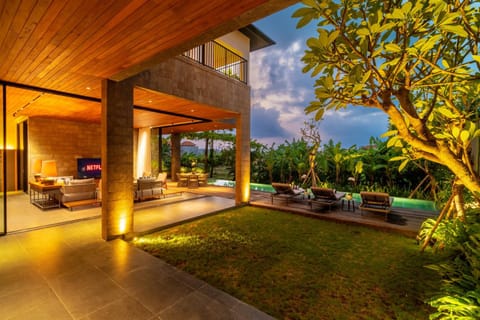 Inner courtyard view