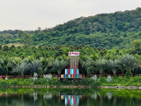 Day, Natural landscape, Lake view