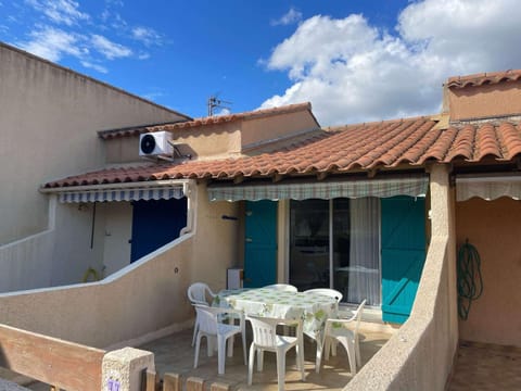 Property building, Patio
