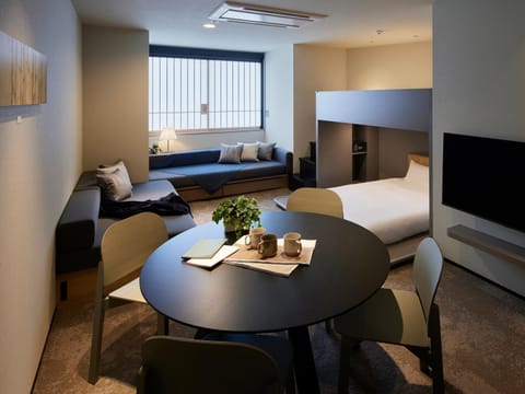TV and multimedia, Living room, Photo of the whole room, Dining area