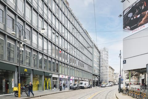 Easylife - Duomo Deluxe Apartments #5-11 Apartment in Milan