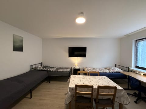 Communal lounge/ TV room, Living room, Bedroom