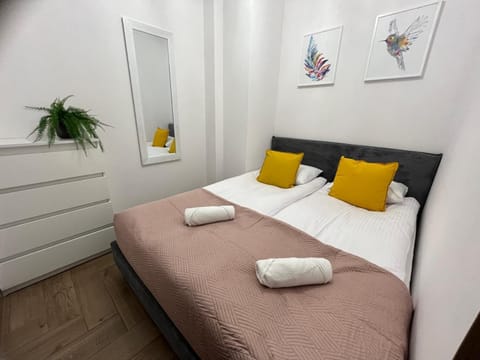 Bed, Photo of the whole room, Bedroom, towels, wardrobe