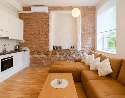 Living room, kitchen