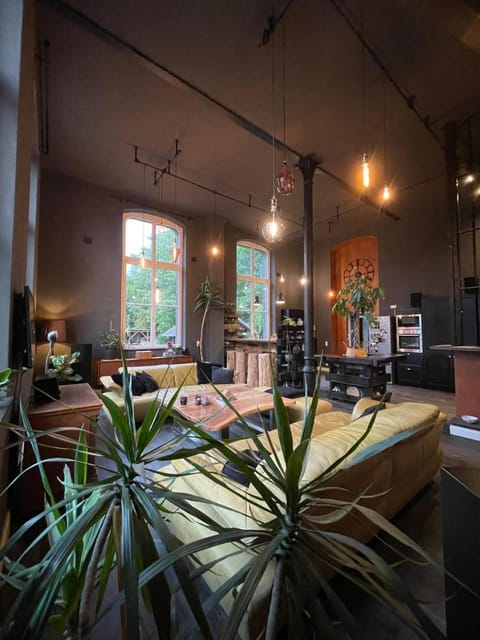 Kitchen or kitchenette, Living room, Seating area, Dining area, minibar