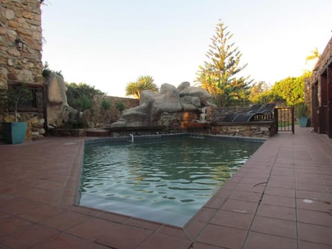 Swimming pool, Swimming pool