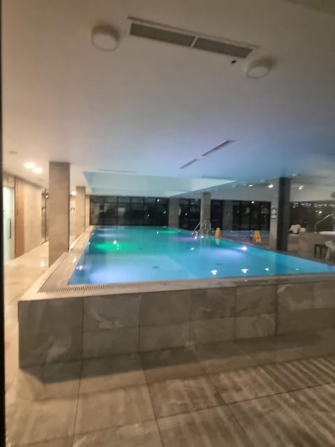Swimming pool, Swimming pool