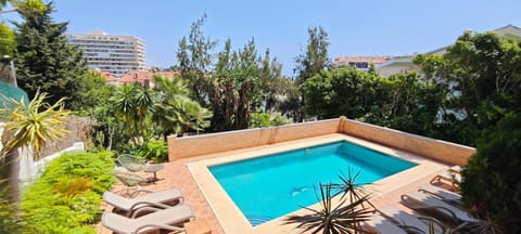 Garden, Garden view, Swimming pool, sunbed