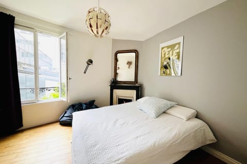 Le Grand Marais Direct metro to the Eiffel Tower Apartment in Paris