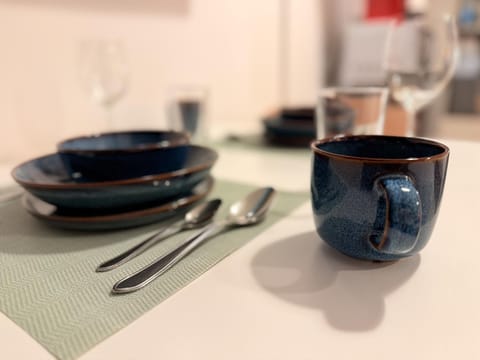 Coffee/tea facilities, Dining area