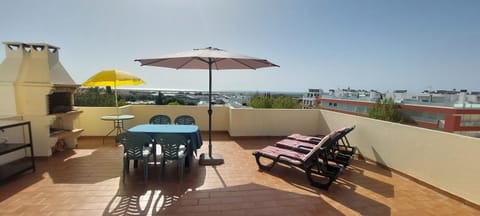 Natural landscape, View (from property/room), Balcony/Terrace, Dining area, Sea view, sunbed