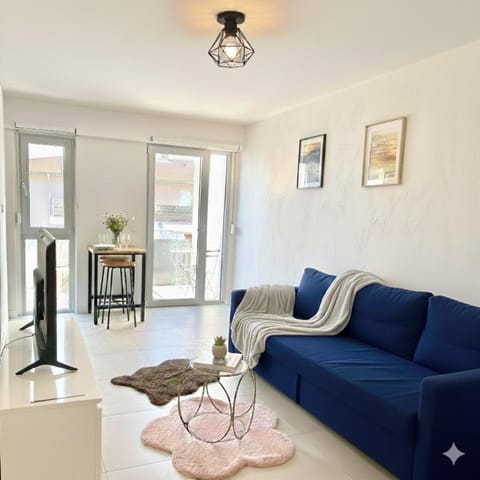 Cozy studio avec balcon aux portes de Genève Apartment in Annemasse