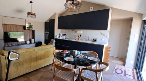 Kitchen or kitchenette, Living room, Dining area